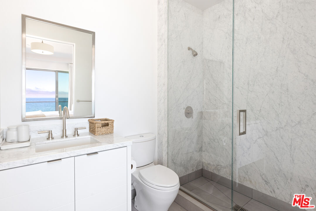 23956 Malibu Road Malibu, CA 90265 - Photo 15 of 33