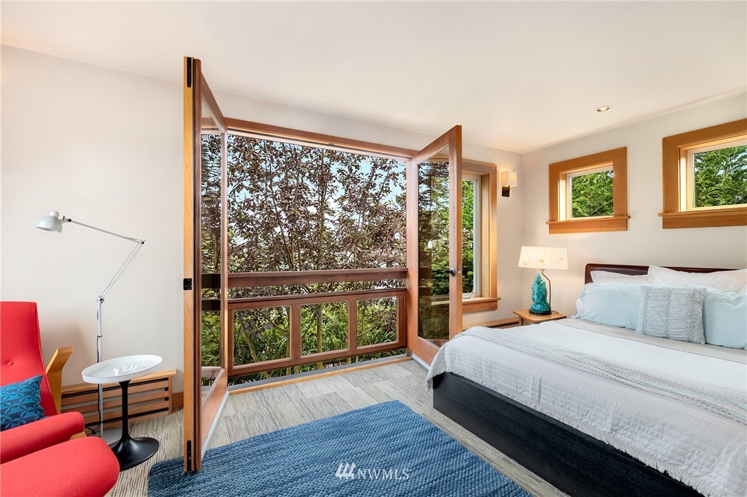 3446 Walnut Avenue Southwest Seattle, WA 98116 - Photo 16 of 25 Gallery Image 16