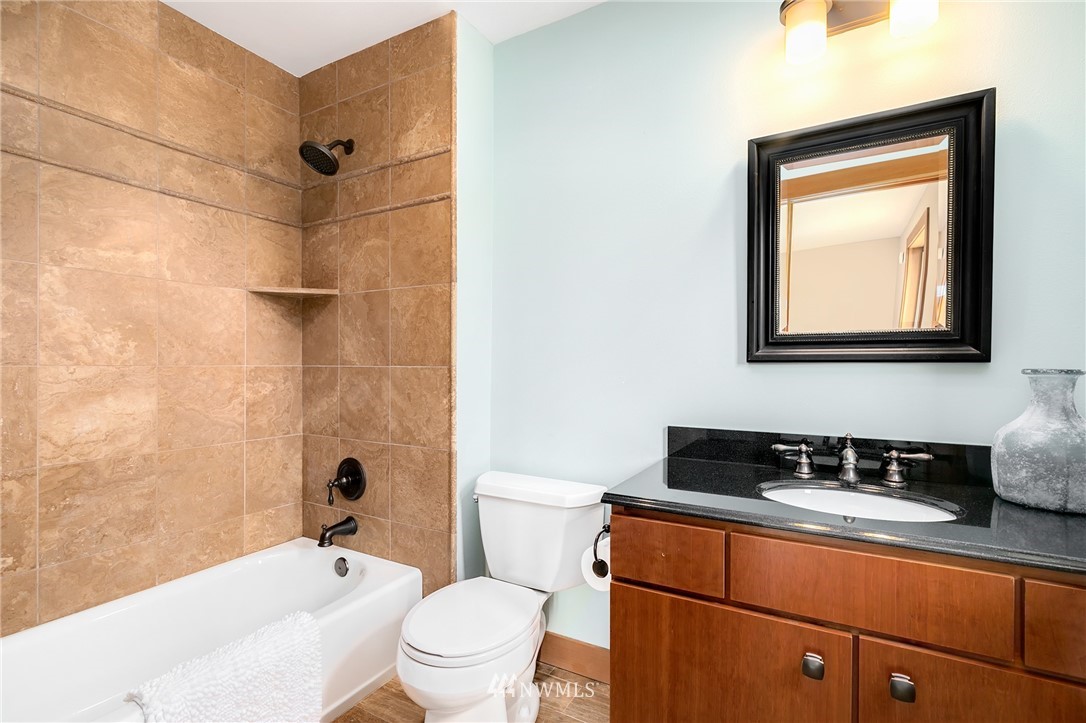 3446 Walnut Avenue Southwest Seattle, WA 98116 - Photo 21 of 25 Gallery Image 21