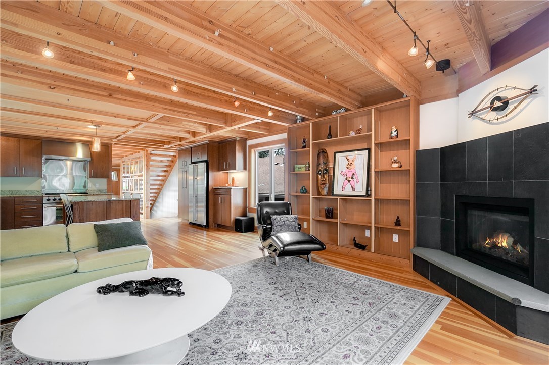 3446 Walnut Avenue Southwest Seattle, WA 98116 - Photo 8 of 25 Gallery Image 8