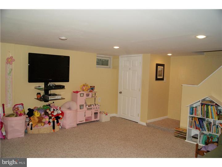 75 North Brookside Road Springfield, PA 19064 - Photo 14 of 24 Basement - Finished