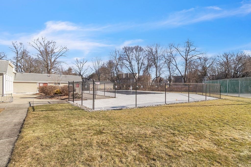 103 Nassau Drive, Unit 103 Springfield, MA 01129 - Photo 24 of 25 a view of yard with trees