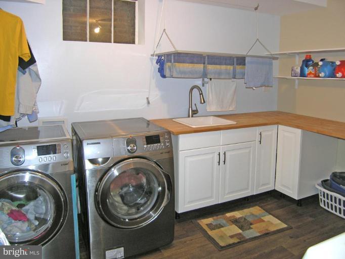 4 Parkside Road Silver Spring, MD 20910 - Photo 15 of 28 Laundry Area 1