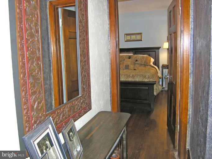 4 Parkside Road Silver Spring, MD 20910 - Photo 26 of 28 Hallway