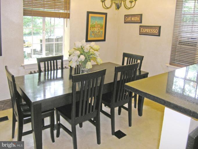 4 Parkside Road Silver Spring, MD 20910 - Photo 5 of 28 Dining Area