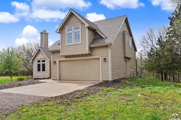 $639,000 | 881 North 1928th Road, Lecompton, KS 66050