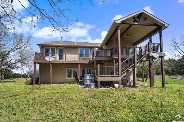 $639,000 | 881 North 1928th Road, Lecompton, KS 66050