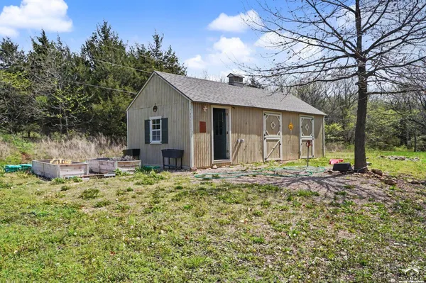 $639,000 | 881 North 1928th Road, Lecompton, KS 66050