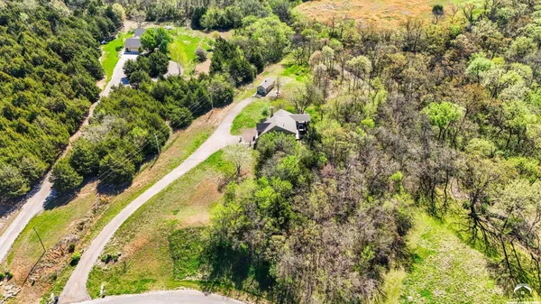 $639,000 | 881 North 1928th Road, Lecompton, KS 66050