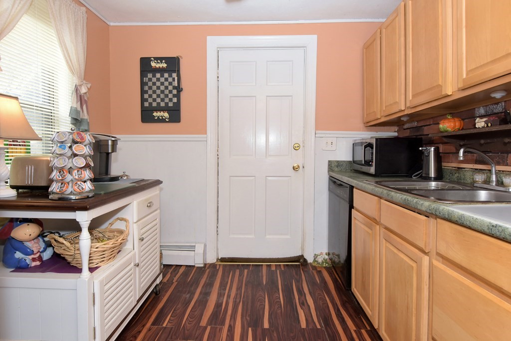 13 Conger Road Worcester, MA 01602 - Photo 25 of 39 Gallery Image 25