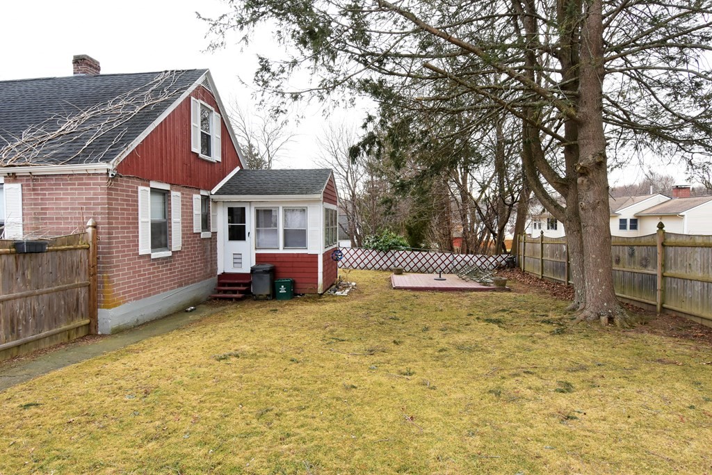 13 Conger Road Worcester, MA 01602 - Photo 7 of 39 Gallery Image 7