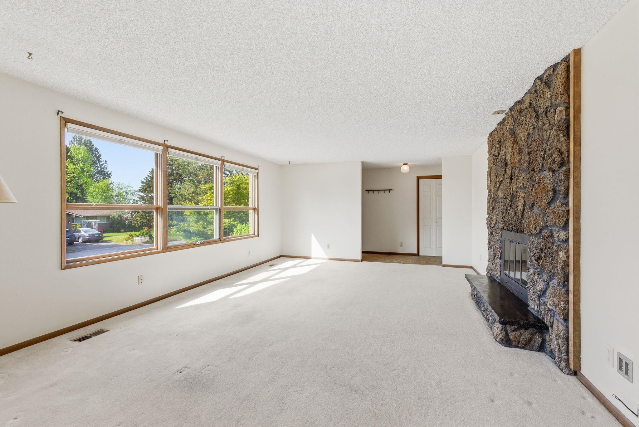 5207 South Dearborn Road Spokane, WA 99223 - Photo 11 of 50 Gallery Image 11