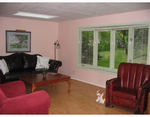 2096 Spooky Hollow Road Lower Burrell, PA 15068 - Photo 3 of 8 Living Room.