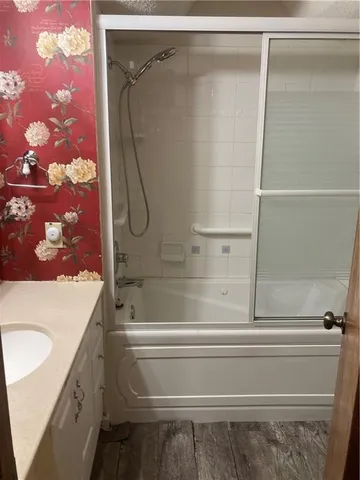 $300,000 | 11907 West 49th Place, Shawnee, KS 66216