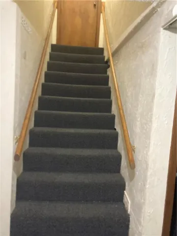 $300,000 | 11907 West 49th Place, Shawnee, KS 66216