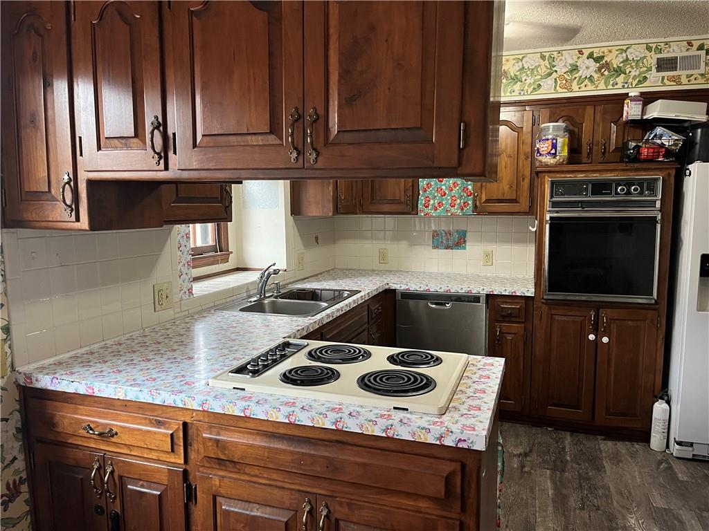 11907 West 49th Place Shawnee, KS 66216 - Photo 4 of 12