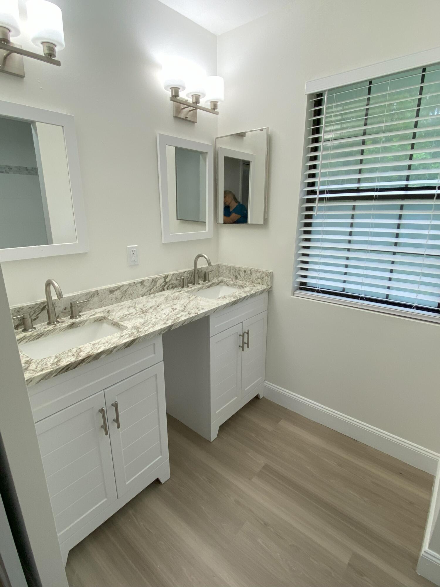 17389 63rd Road North Loxahatchee, FL 33470 - Photo 16 of 25 Primary Bath with dual sinks