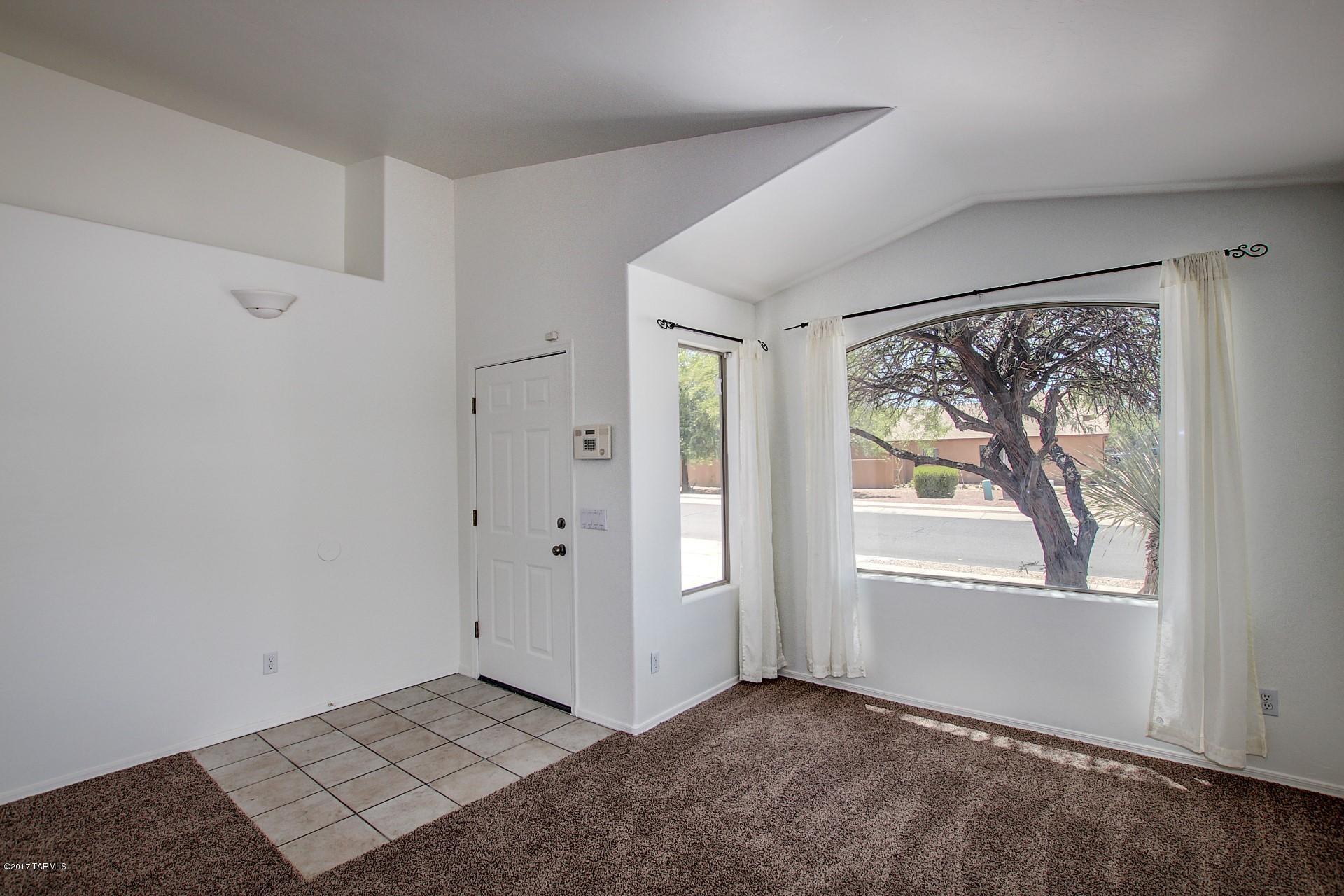 4513 South Valley Road Tucson, AZ 85714 - Photo 13 of 41