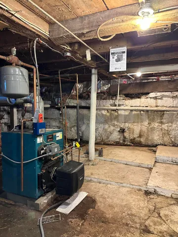 $295,000 | 24 Old Rte One, Waldoboro, ME 04572