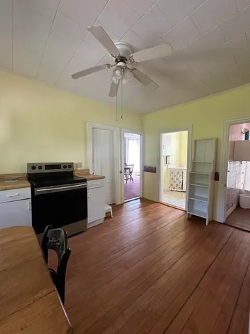 $295,000 | 24 Old Rte One, Waldoboro, ME 04572