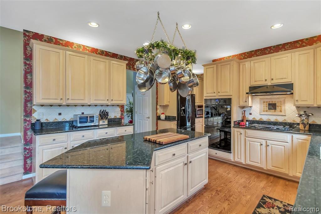 4110 Ridge Side Drive Rochester, MI 48306 - Photo 22 of 51