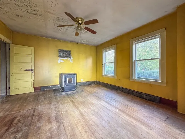 $375,000 | 53 Miller Street, Middleboro, MA 02346