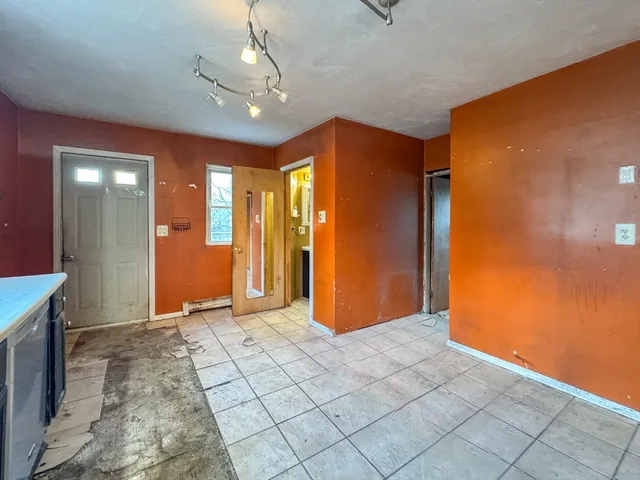 $375,000 | 53 Miller Street, Middleboro, MA 02346