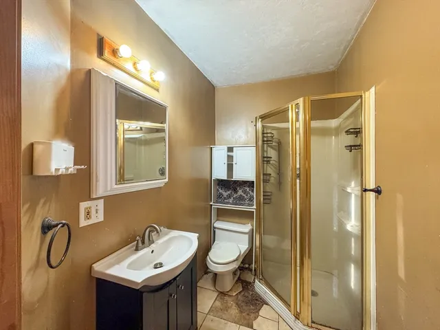 $375,000 | 53 Miller Street, Middleboro, MA 02346