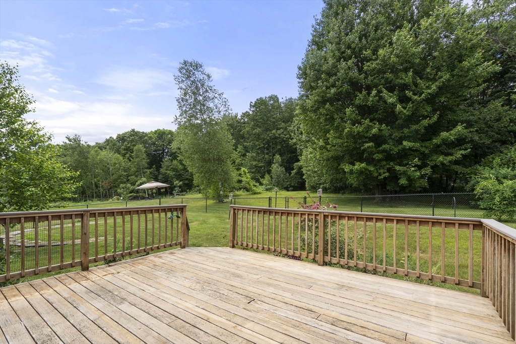 893 Cronin Road Warren, MA 01585 - Photo 36 of 38