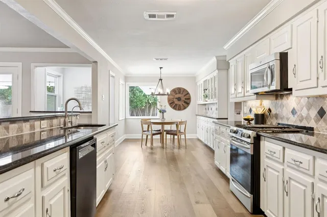 $890,000 | 14420 Overview Drive, Dallas, TX 75254