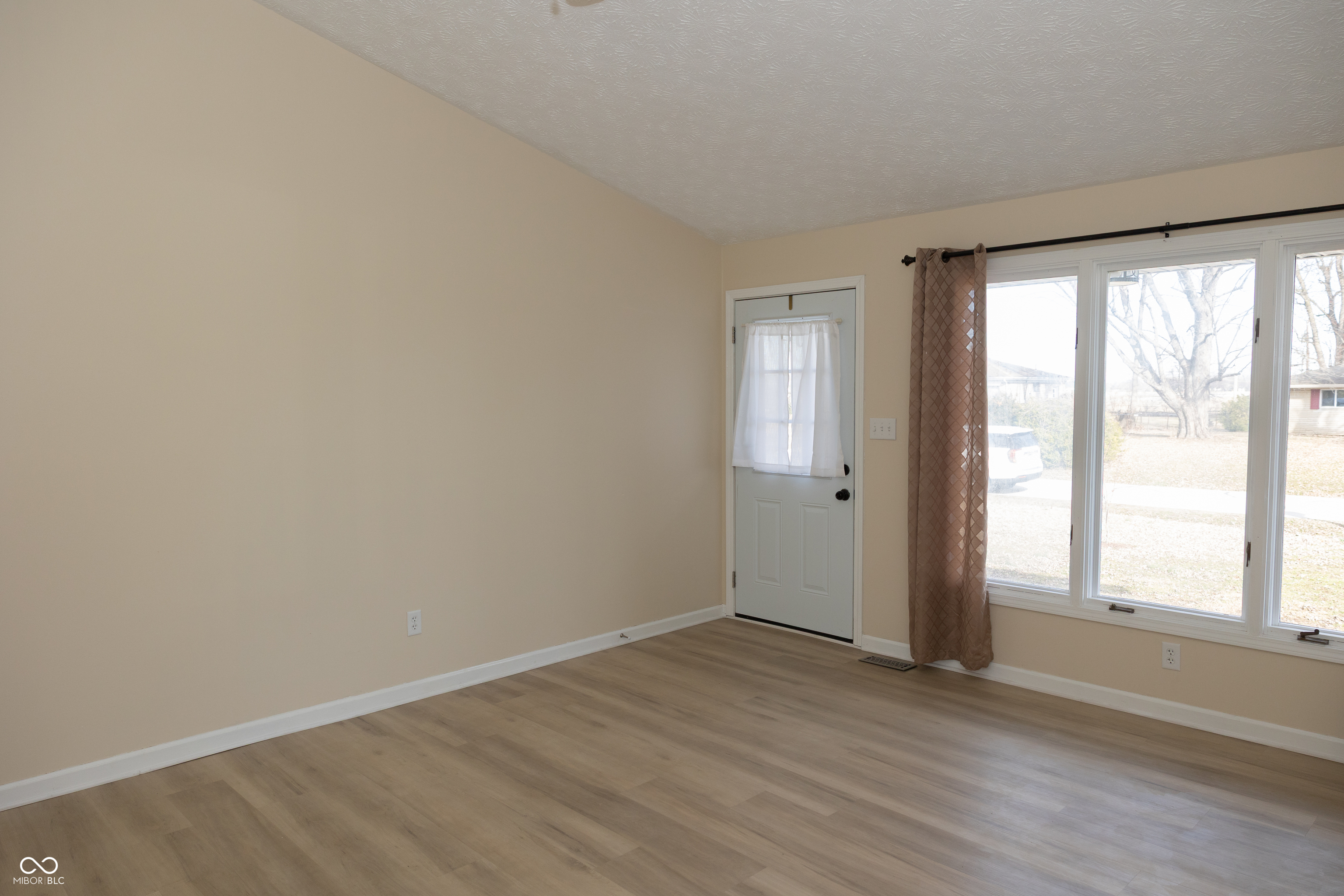 7237 Buddy Lane Camby, IN 46113 - Photo 2 of 38