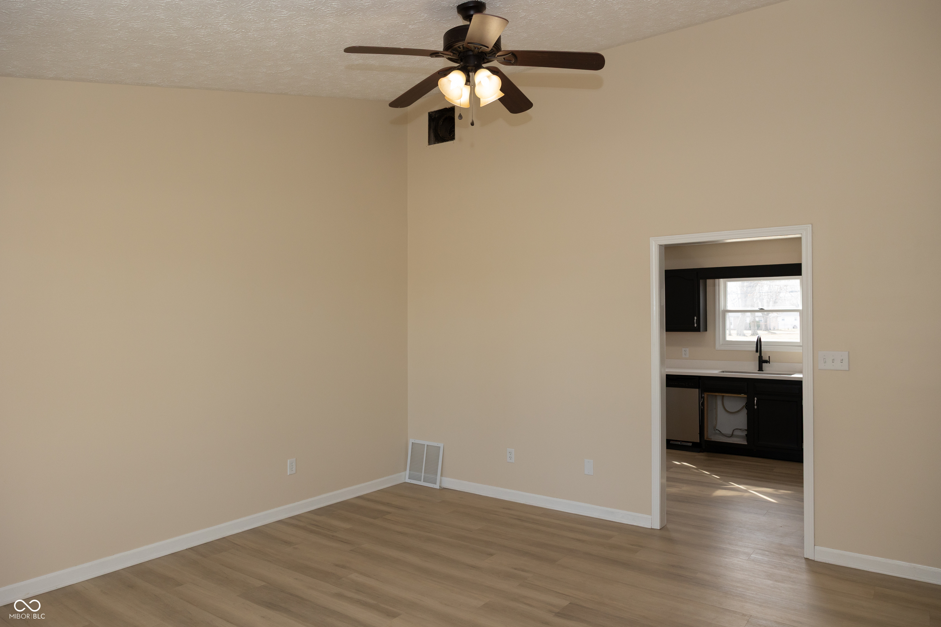 7237 Buddy Lane Camby, IN 46113 - Photo 4 of 38