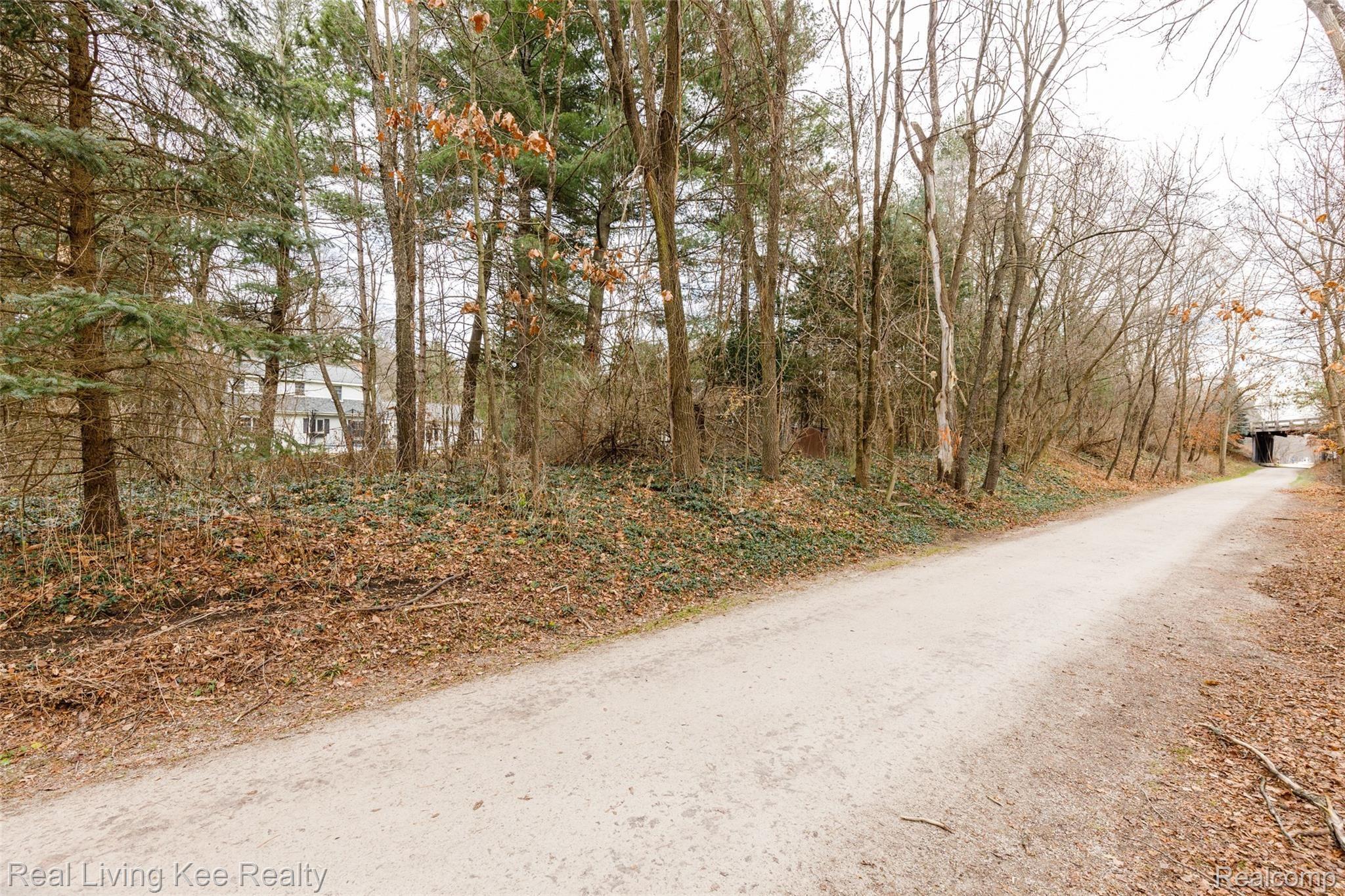 3942 South Ellamae Road Rochester, MI 48306 - Photo 40 of 54 Ellamae-43.jpg