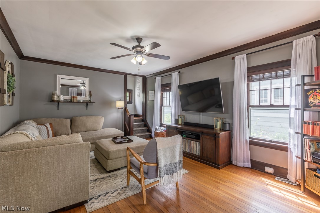 1587 Rydalmount Road Cleveland Heights, OH 44118 - Photo 12 of 24