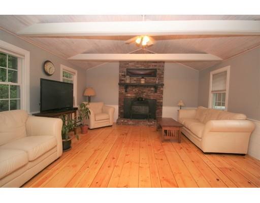 9 Colrain Road Topsfield, MA 01983 - Photo 14 of 41 Gallery Image 14