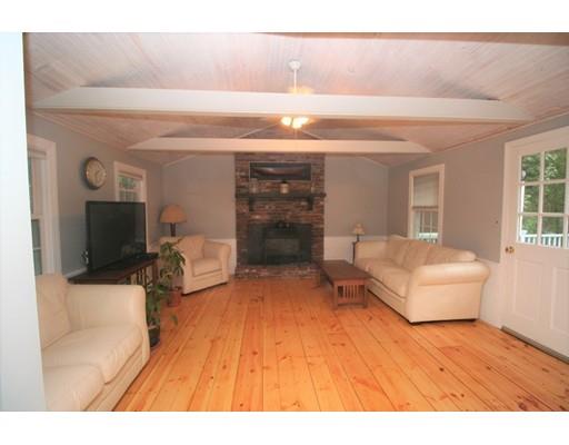 9 Colrain Road Topsfield, MA 01983 - Photo 16 of 41 Gallery Image 16