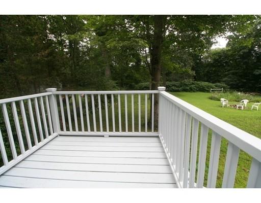 9 Colrain Road Topsfield, MA 01983 - Photo 17 of 41 Gallery Image 17