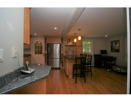 9 Colrain Road Topsfield, MA 01983 - Photo 6 of 41 Gallery Image 6