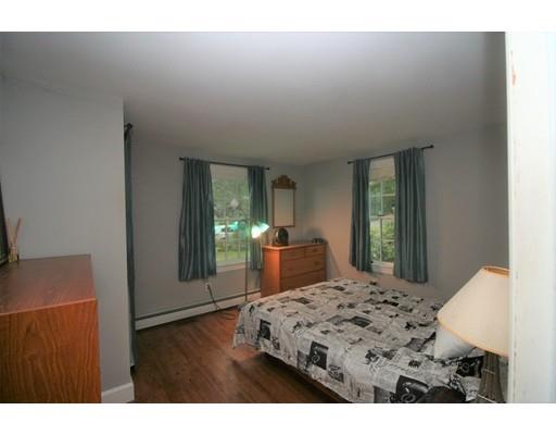 9 Colrain Road Topsfield, MA 01983 - Photo 9 of 41 Gallery Image 9