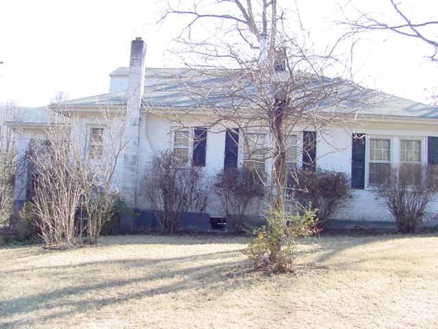 3518 Buck Mountain Road Roanoke, VA 24018 - Photo 14 of 22 right side of house