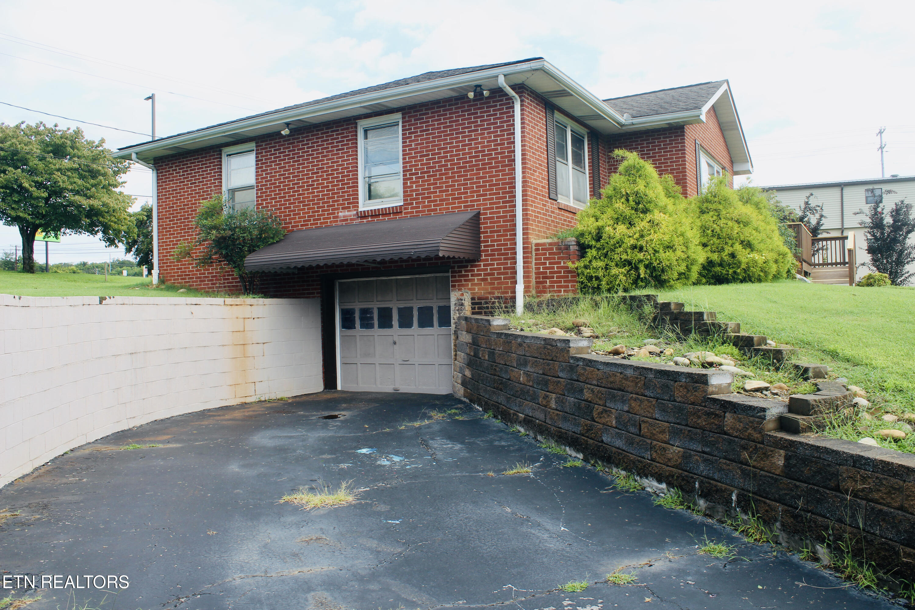 112 McMahan Road Seymour, TN 37865 - Photo 5 of 27 IMG_2017
