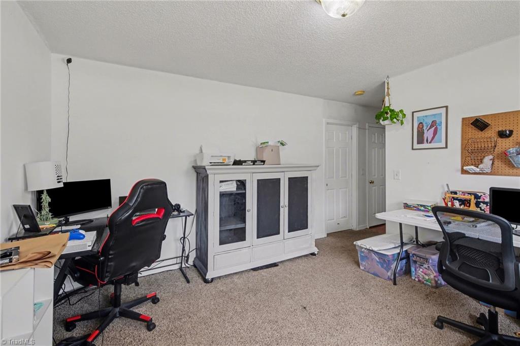 3904 Riverdale Road Greensboro, NC 27406 - Photo 13 of 25 Bonus room