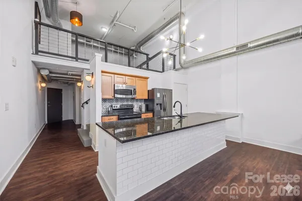 $2,200 | 715 North Graham Street, Unit 204, Charlotte, NC 28202