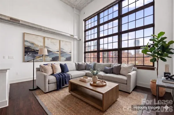 $2,200 | 715 North Graham Street, Unit 204, Charlotte, NC 28202