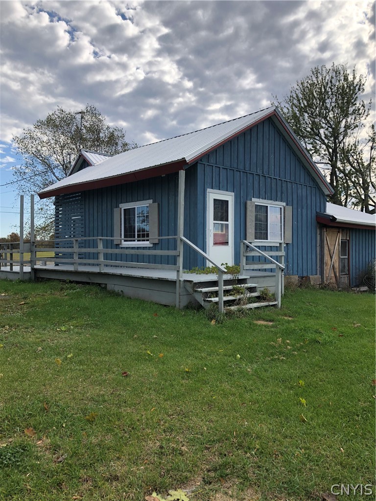 12817 Whitney Road Henderson, NY 13650 - Photo 2 of 40