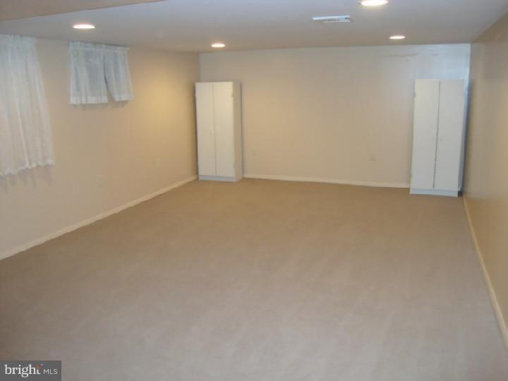 958 Rocklynn Road Springfield, PA 19064 - Photo 21 of 25 Gallery Image 21