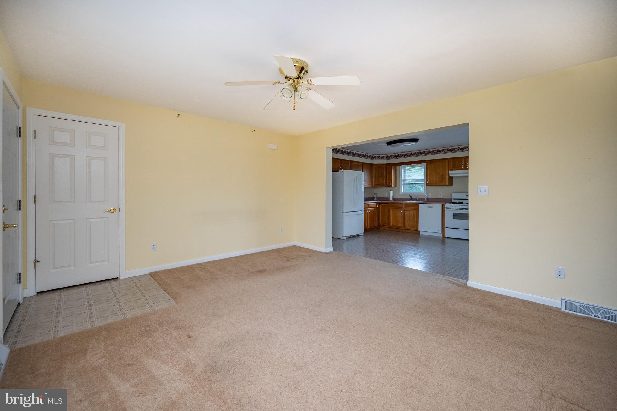 386 Marlin Savage Road Accident, MD 21520 - Photo 38 of 63 a view of livingroom with dining area