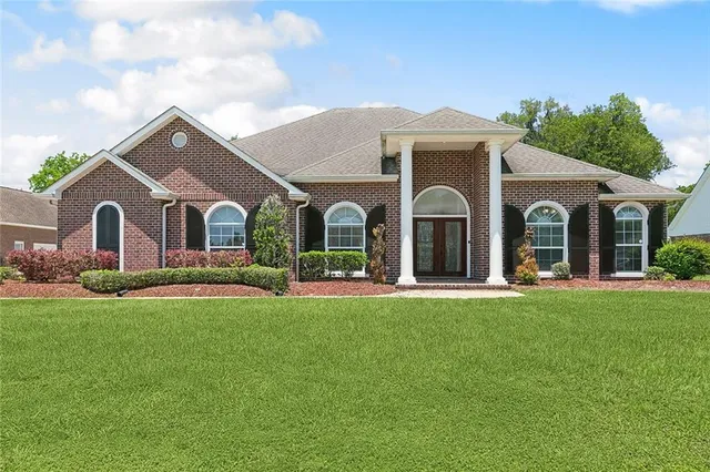 $579,000 | 150 Maud Olive Drive, Belle Chasse, LA 70037