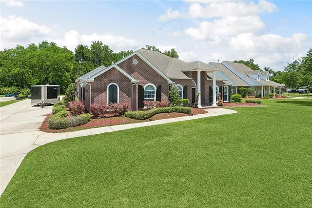 $579,000 | 150 Maud Olive Drive, Belle Chasse, LA 70037