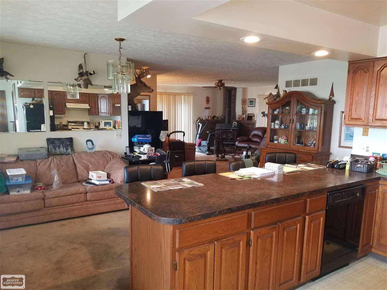 7300 Edlane Road Algonac, MI 48001 - Photo 9 of 20 31379415-8.JPG